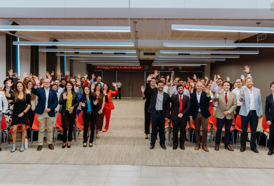 Participantes y gerentes de Coca Cola en el Proyecto Impulso