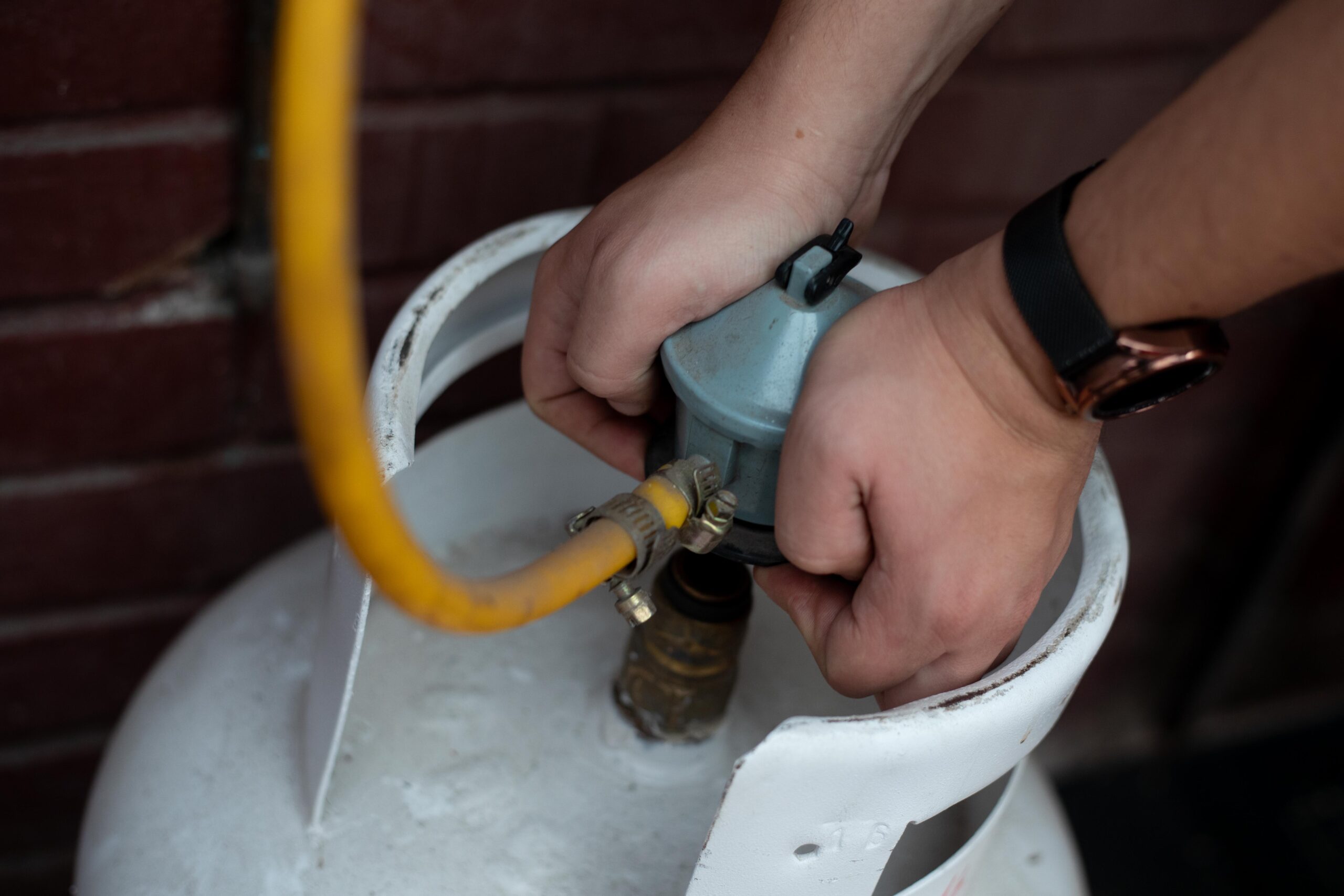 Gobierno aclara que no habrá entrega de balones de gas sino ayuda monetaria depositada directamente a los beneficiarios partir de junio