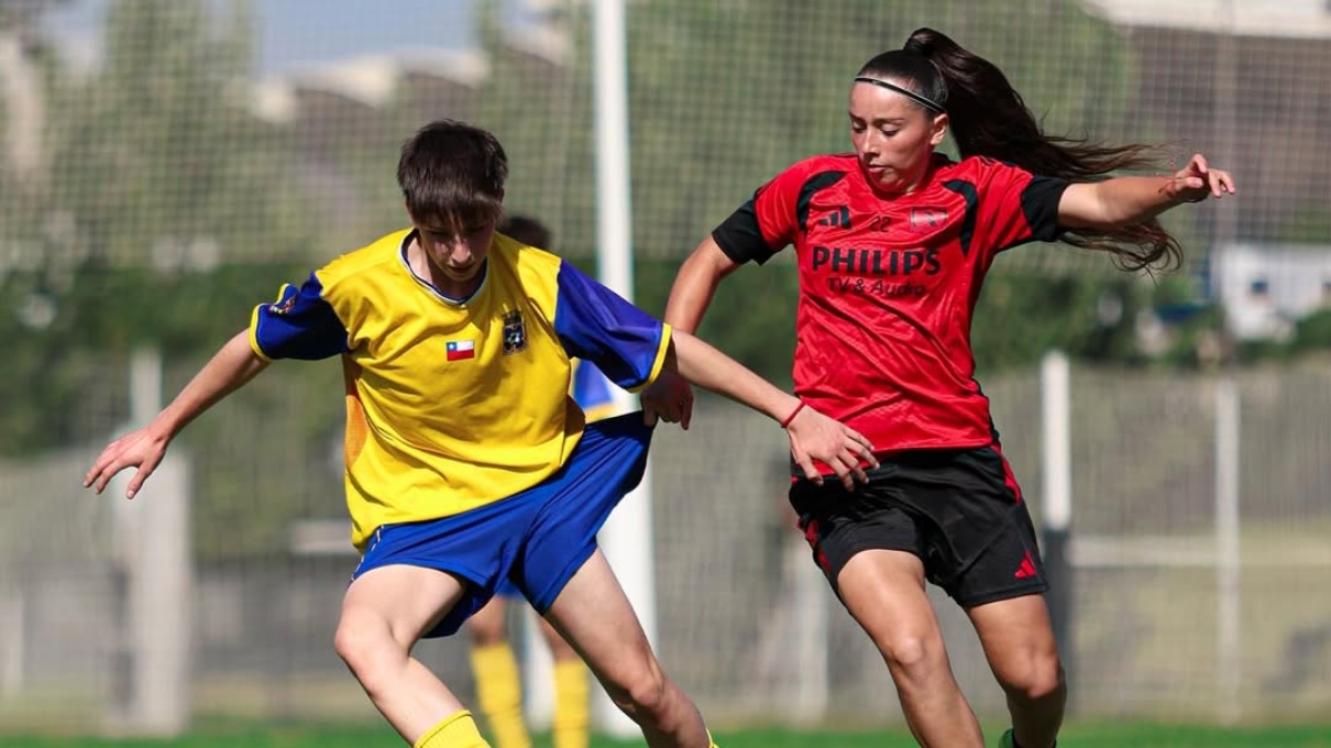 Con doblete de María José Urrutia: así fue el amistoso de Colo Colo femenino contra un equipo masculino
