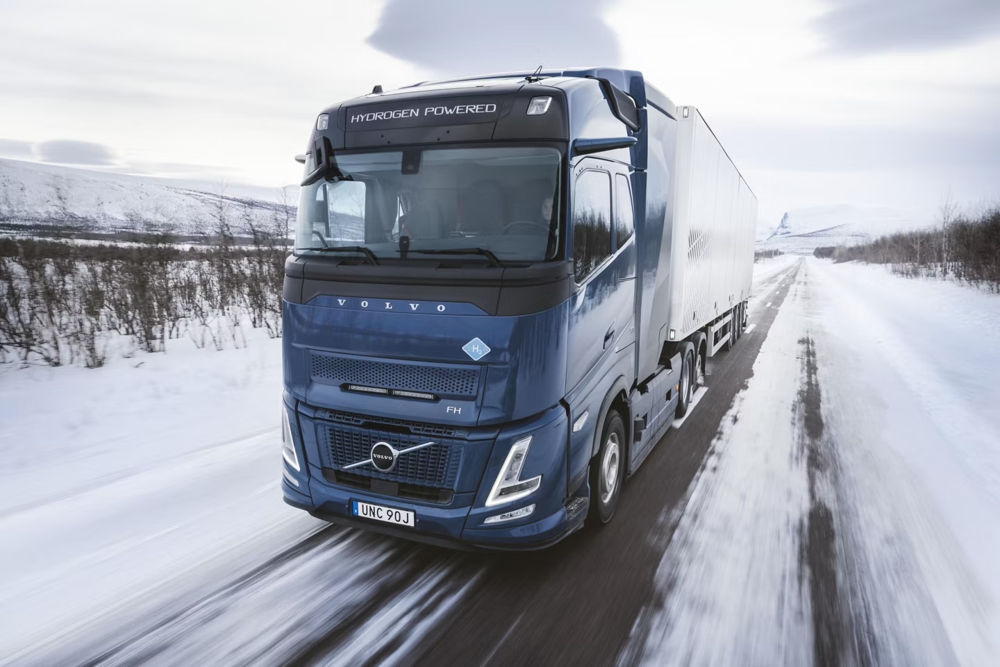 El diésel tiene un sucesor: Volvo Trucks pone a prueba su camión a hidrógeno en carretera