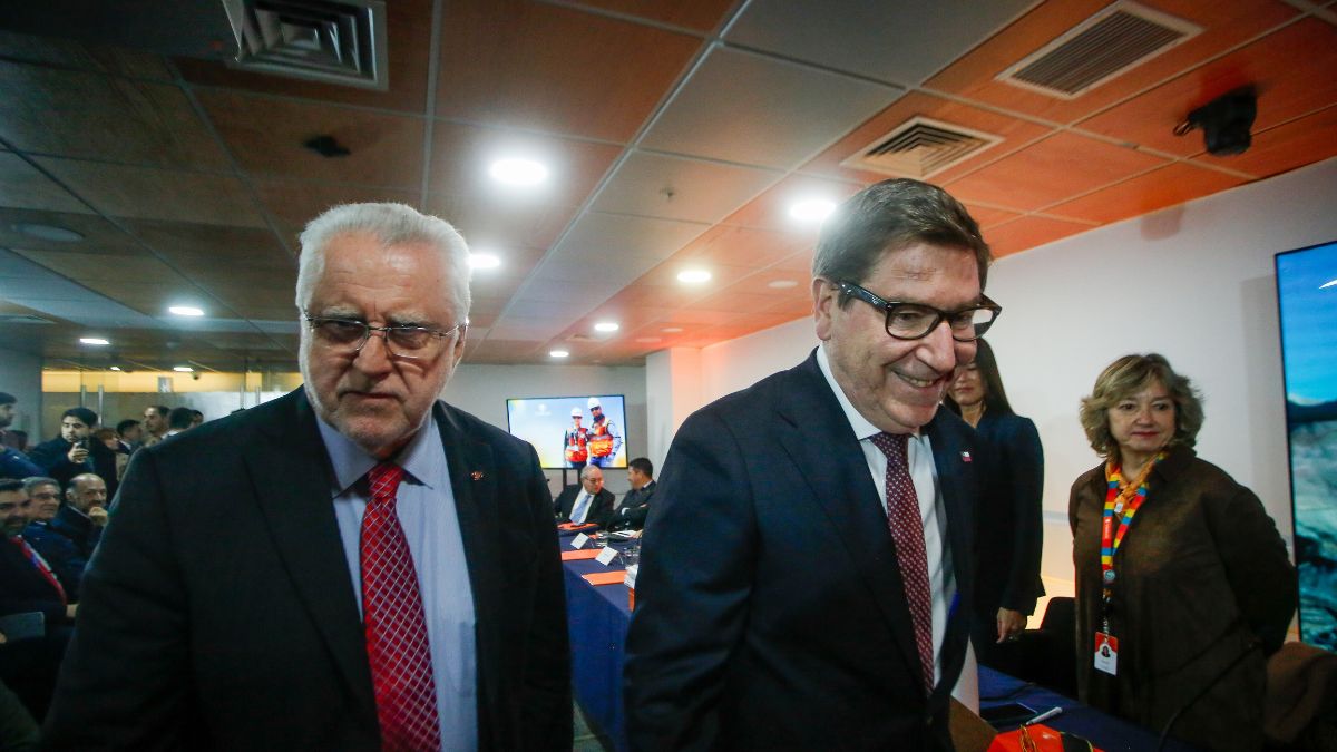 Entre tensiones y críticas del Gobierno: así fue la junta anual de Codelco previo al cambio de directorio
