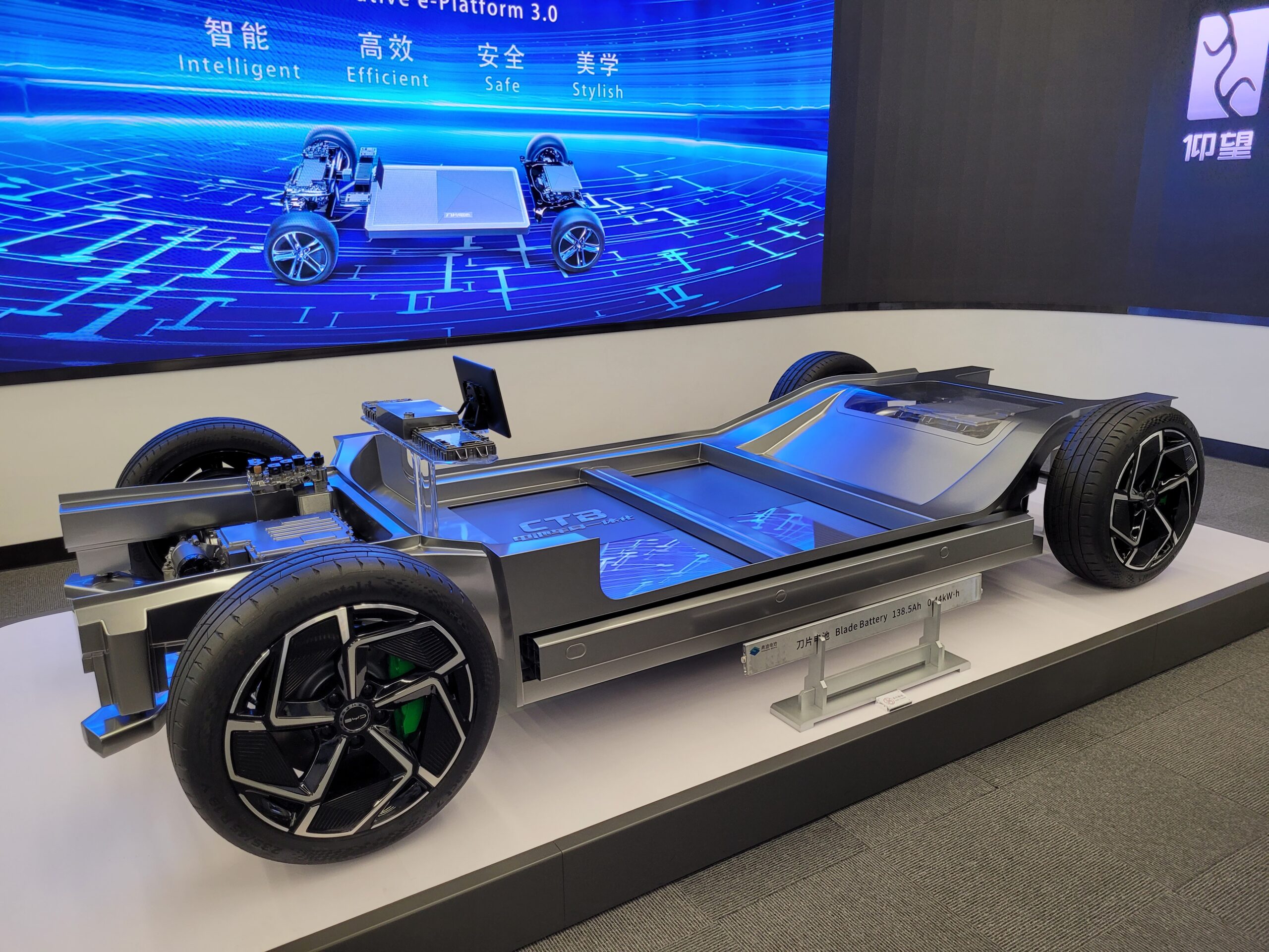 La trampa del progreso: por qué los autos eléctricos se hunden en el mercado de segunda mano