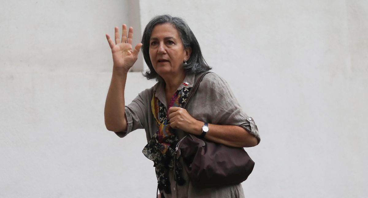 Los 23 programas que Hacienda pidió descontinuar en el Ministerio de Salud: atención a personas migrantes, prevención del suicidio, salud trans y de acompañamiento de género