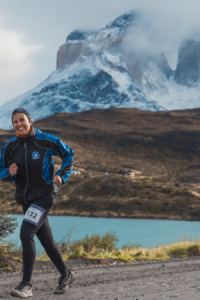 Mujer corriendo en el Patagonia Running Festival 2026