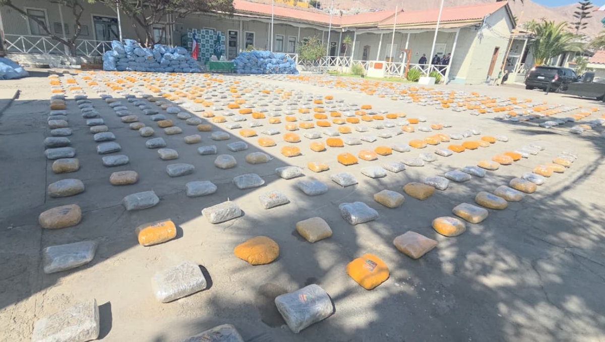 Carabineros realiza el segundo mayor decomiso de droga en la historia del país: fueron más de 4,6 toneladas incautadas en cargamento en Calama