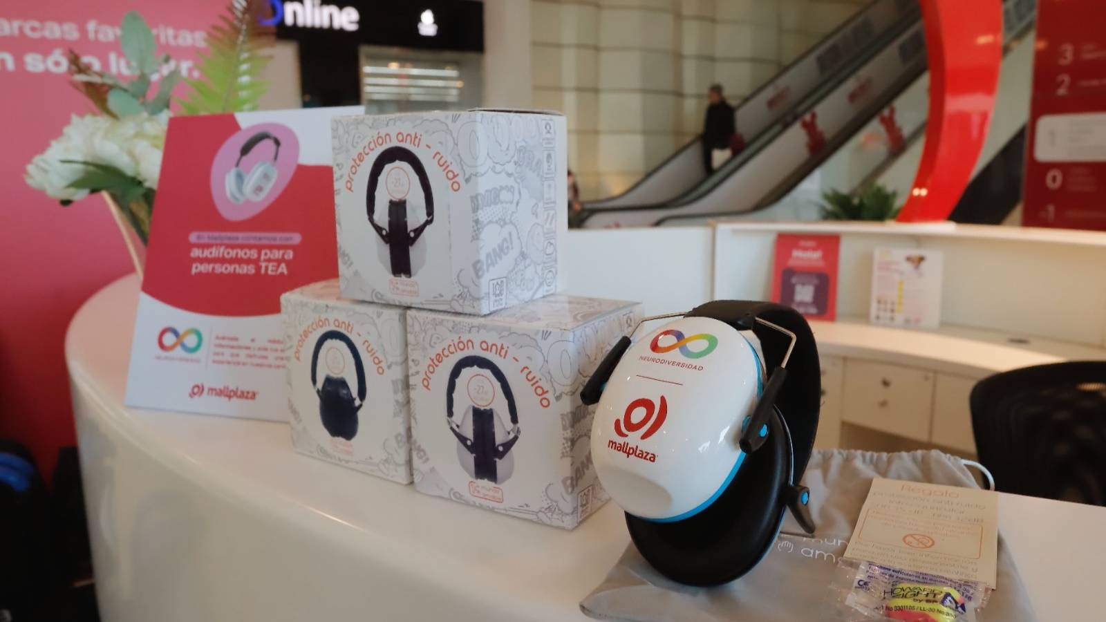 Mallplaza anunció que 13 de sus centros urbano implementarán Hora del Silencio para clientes con neurodivergencias