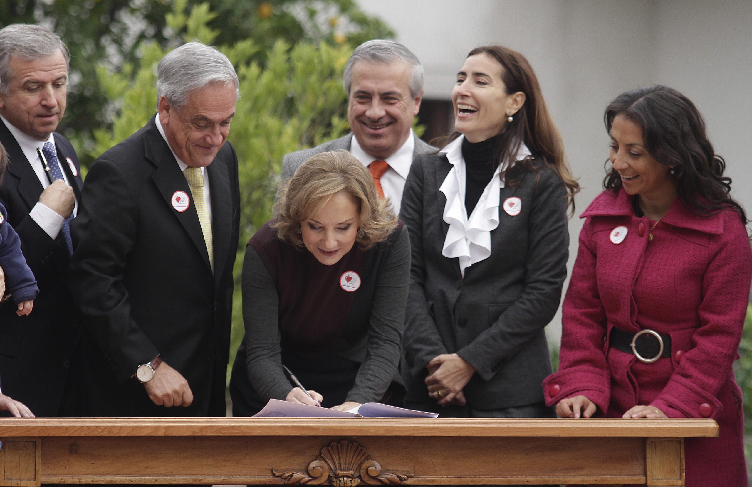 ¿Golpe al piñerismo? Gobierno reduce en más de $100 millones el presupuesto de Elige Vivir Sano, el emblemático programa de Cecilia Morel