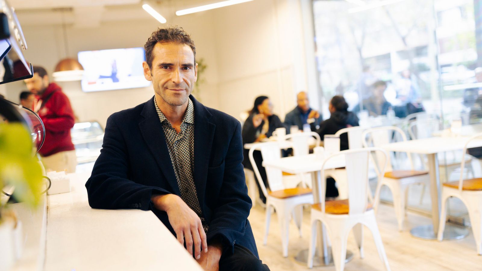 Los años de Pablo Cerda fuera de la televisión y su regreso al teatro tras 18 años: “Decidí no tener hijos; creo que mi legado son las películas, la ficción”