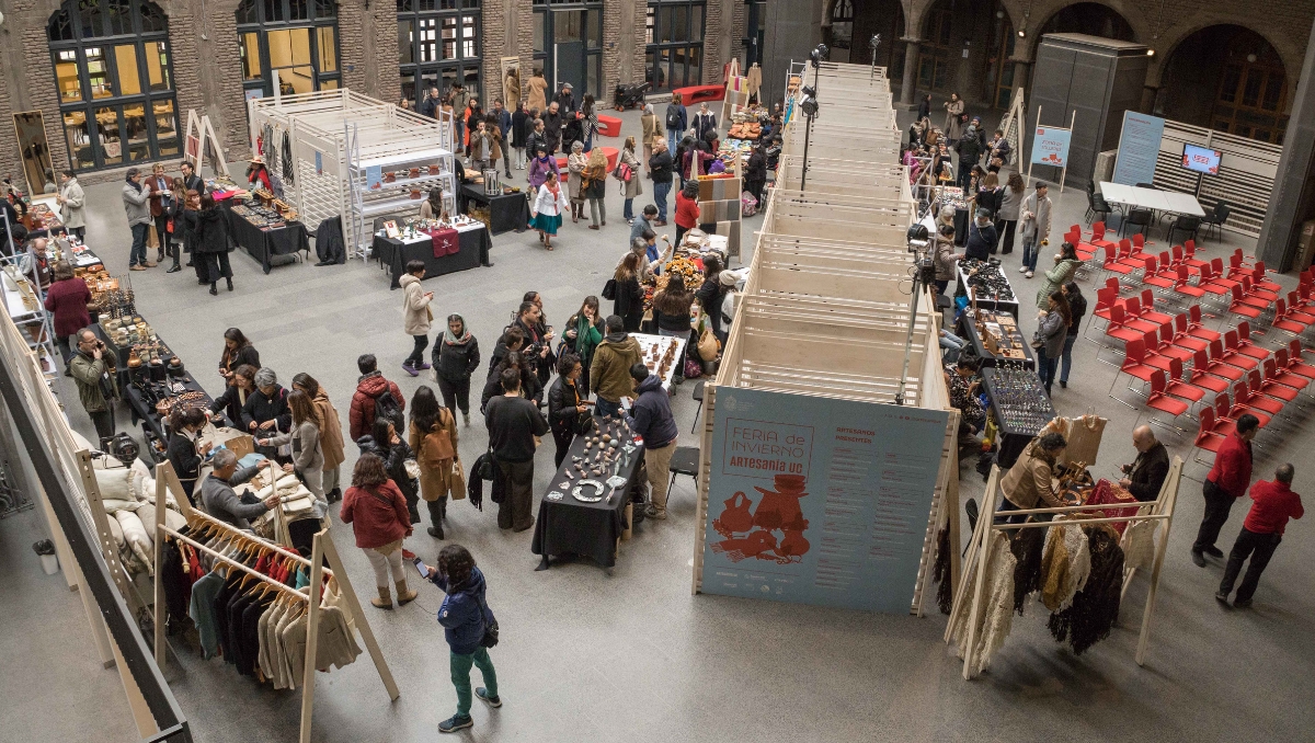 Feria de Artesanía UC
