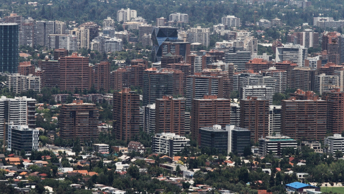 Precios de gastos comunes a nivel nacional registran alza de 7,9% en 2025: Arica y Parinacota y Antofagasta las regiones con mayor incremento y RM sube 8,1%