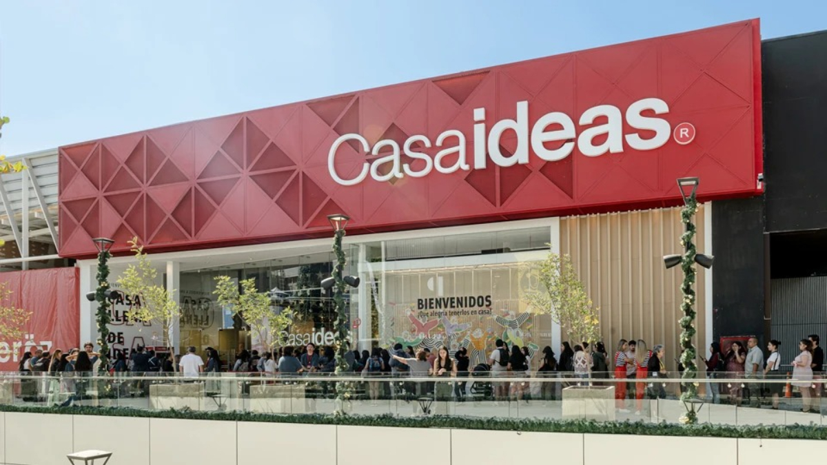 “Plagiaron nuestro diseño de vitrina”: Alumnas de la Universidad Católica acusan a CasaIdeas de copiarles un proyecto y empresa desmiente la denuncia