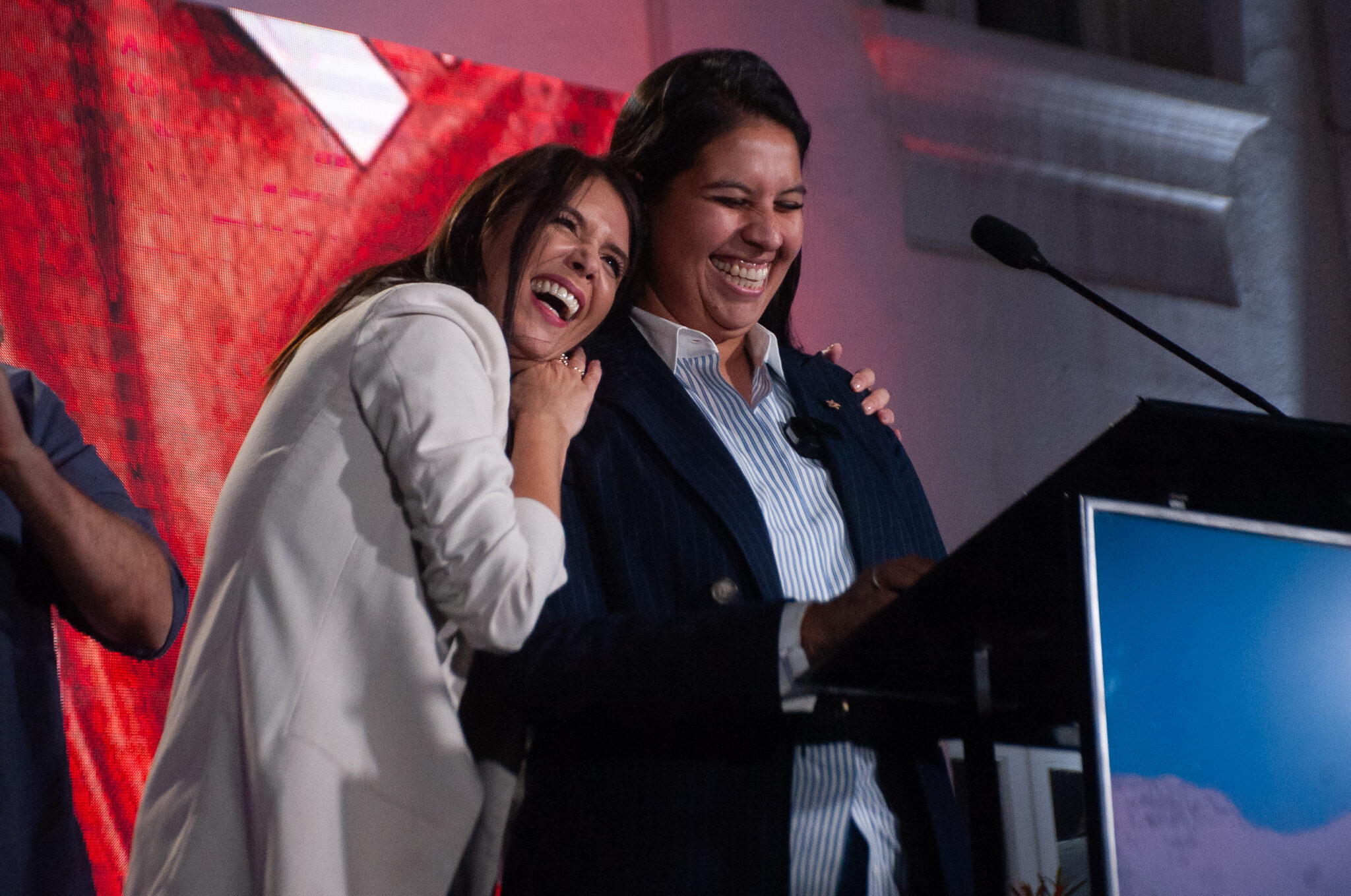 Katherine Martorell y Andrea Balladares