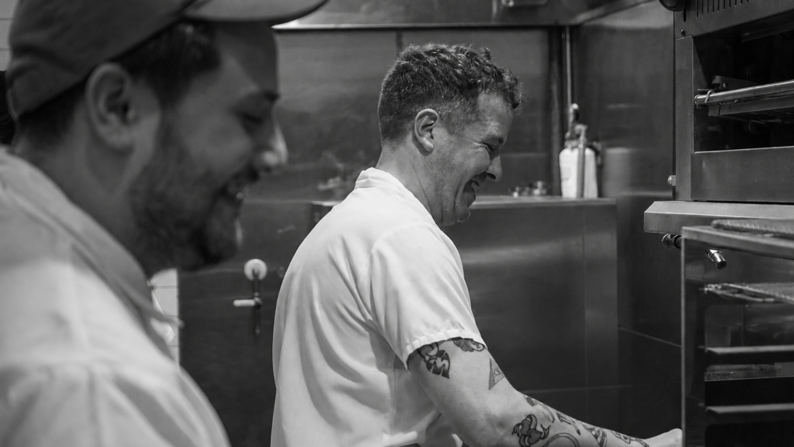 Francisco Castillo, el chef chileno detrás de Café Bar J.F. en Brooklyn: “Me interesa mostrar que la cocina sudamericana tiene un rango amplio”
