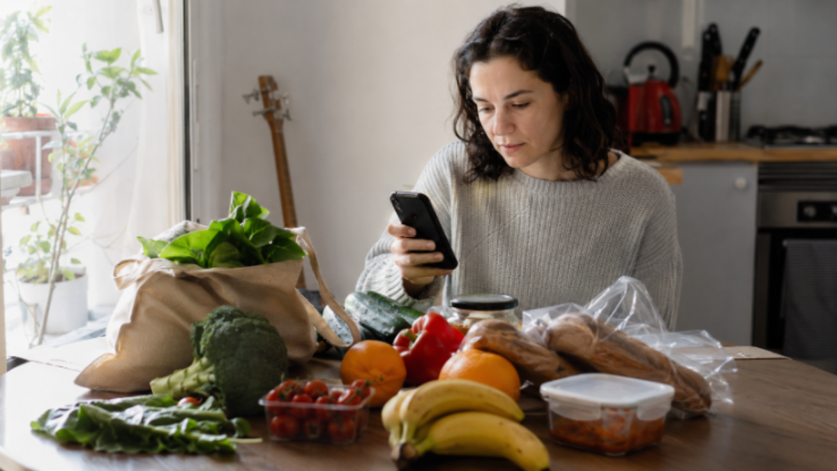 La nueva compra de supermercado: menos pasillo, más carrito digital y comida resuelta