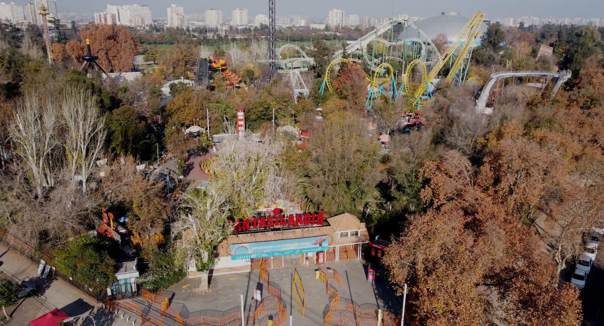 Fantasilandia deja el Parque O'Higgins