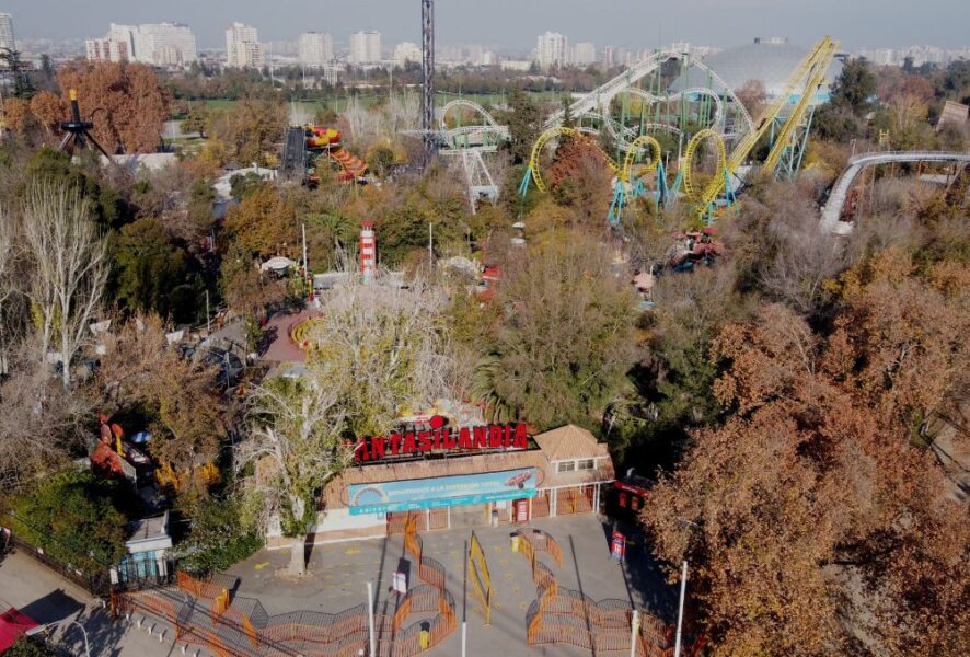 Fantasilandia deja el Parque O'Higgins