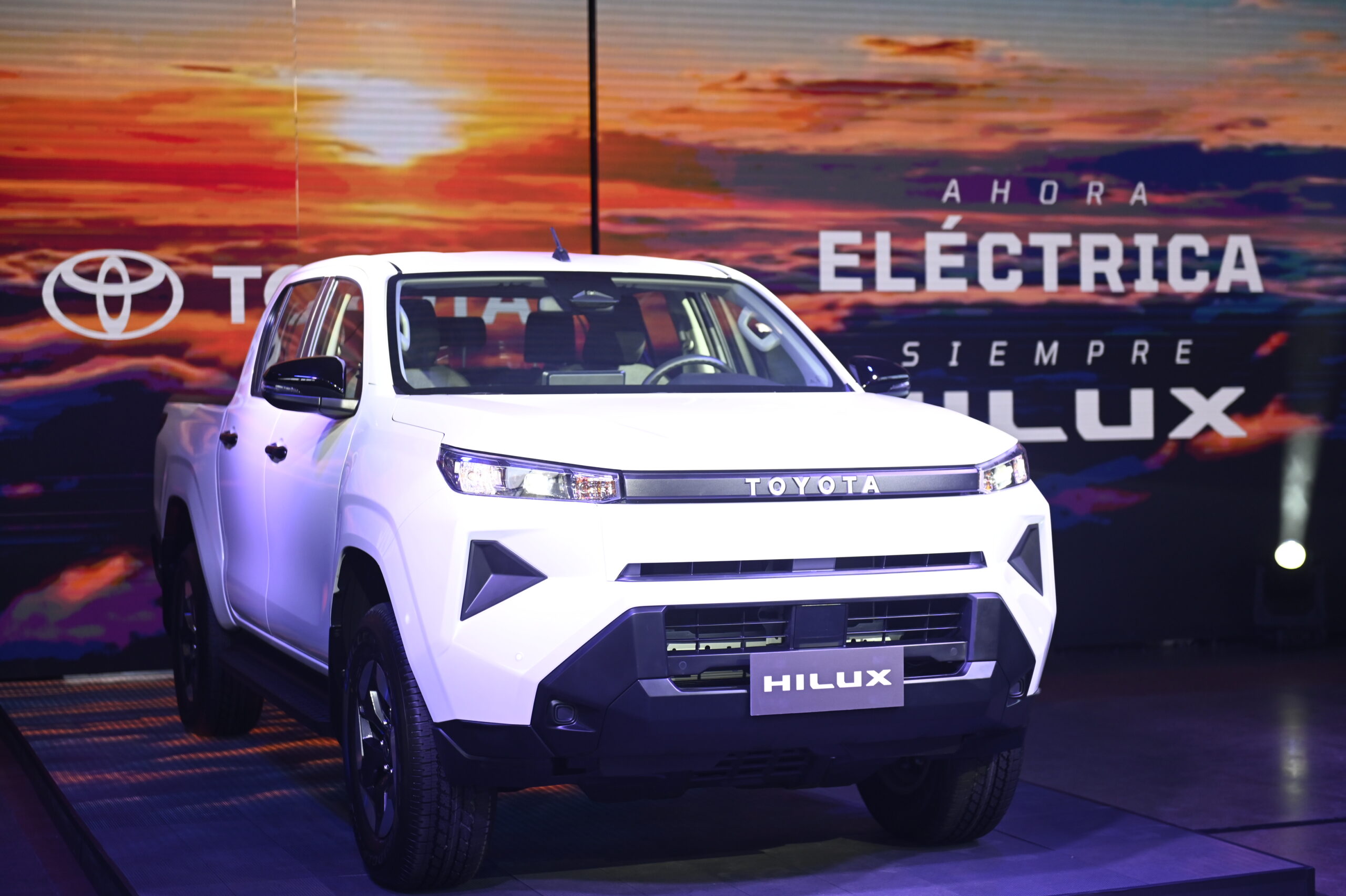 Toyota Hilux BEV Chile