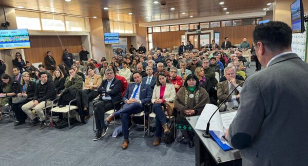 Subsecretario Urrutia inauguró el encuentro.
