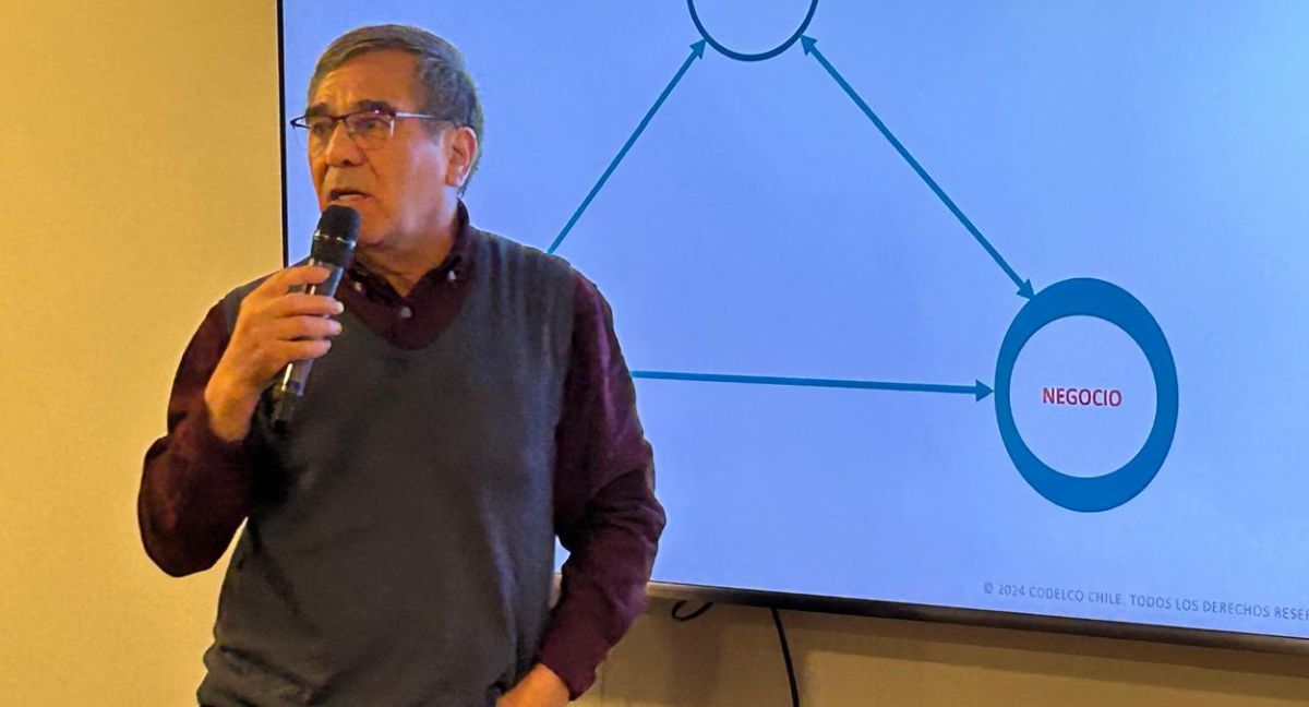 Presidente de Federación de Codelco admite que incluir toneladas sin cumplir todos los procesos normativos, a fin de año, para cumplir metas “es costumbre” en la minería