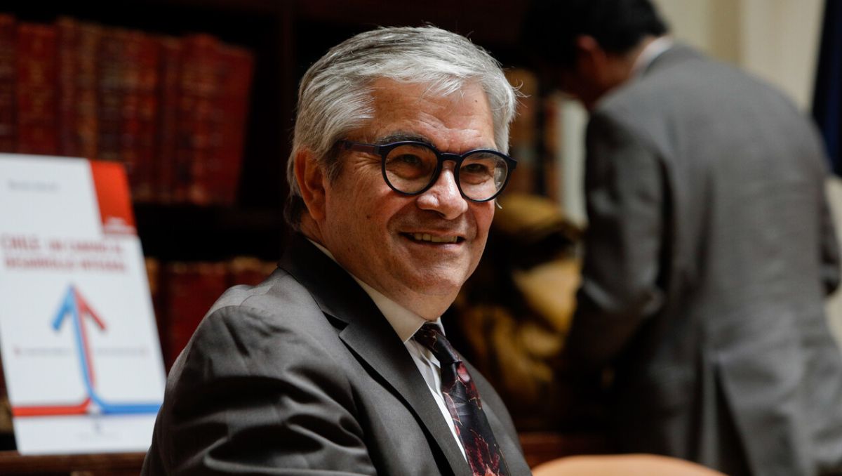 Mario Marcel realizará lanzamiento de su nuevo libro en la Facultad de Economía de la U. de Chile con Andrés Velasco y Alejandra Mustakis como invitados