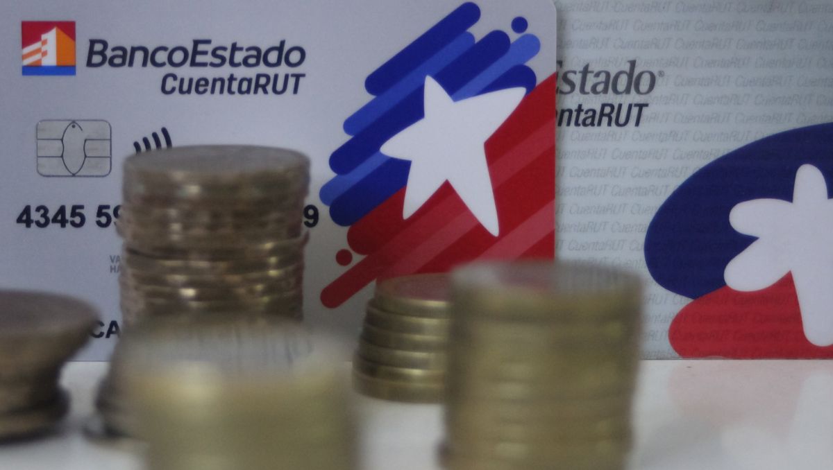 Clientes denuncian desaparición de saldos en CuentaRUT y BancoEstado asegura que trabaja con “máxima prioridad para corregir la situación”