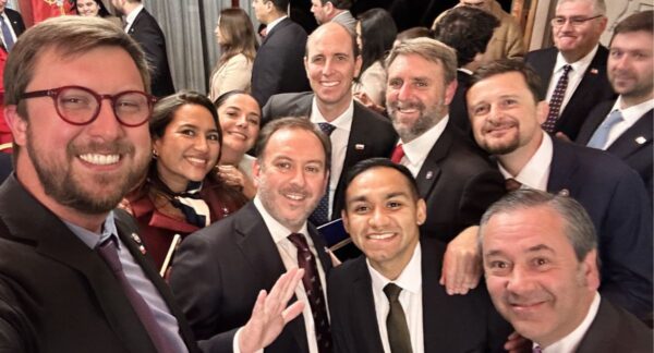 Diputados republicanos y Martín Arrau