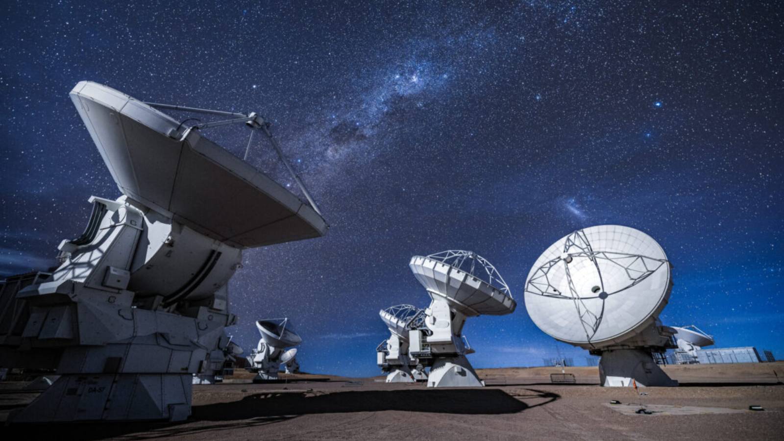 “Han ayudado a resolver un misterio de décadas”: Observatorio ALMA logró captar al agujero negro de la Vía Láctea ‘respirando’