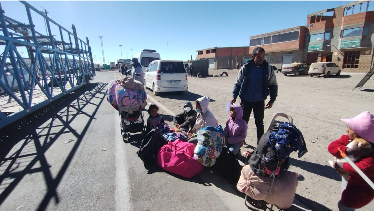 Hasta seis meses retenidos en recintos especiales: la apuesta del Gobierno para acelerar expulsiones de migrantes irregulares sin orden judicial