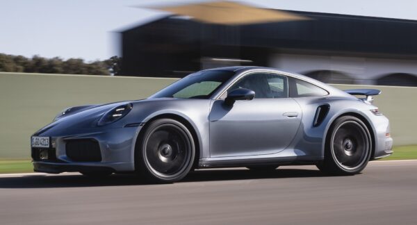 911 totalmente eléctrico