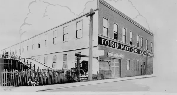 123 años de Ford