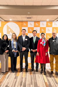 Asistentes del Club de la Minería APRIMIN