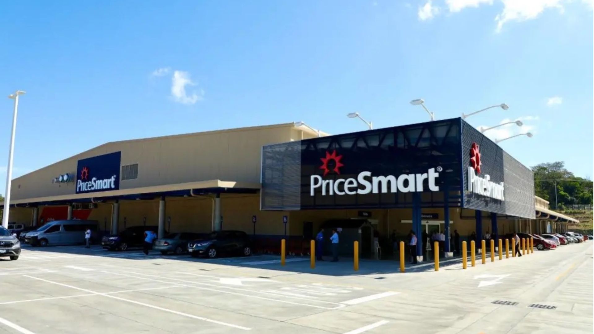 PriceSmart llega a Chile: abrirá club de compras por membresía en Las Condes