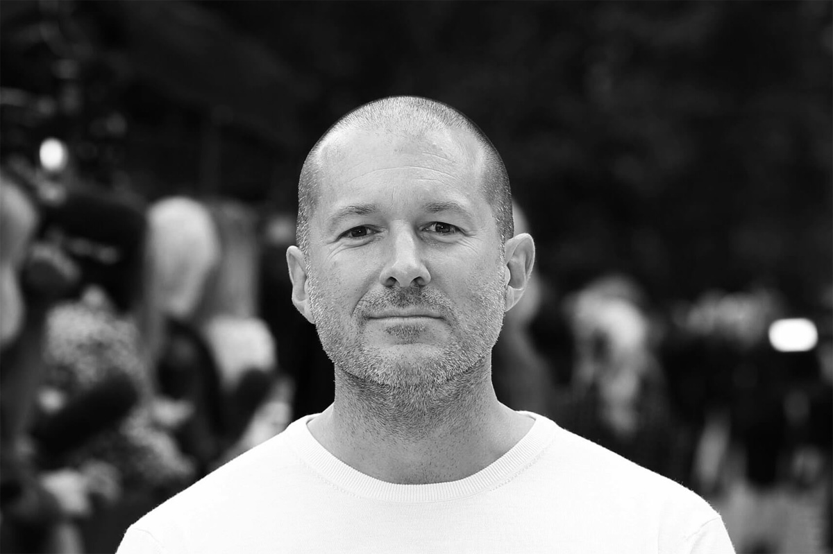 Jony Ive, exjefe de diseño de Apple cuya startup colabora con OpenAI