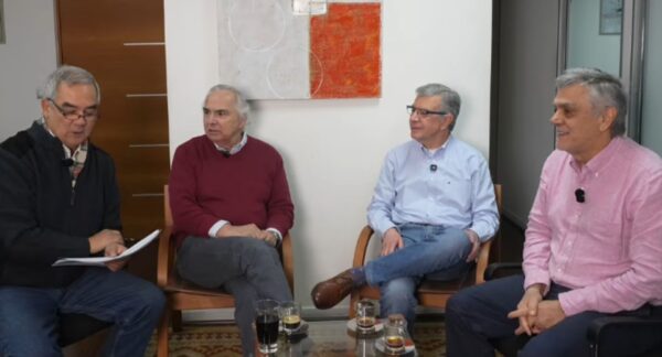 Chadwick, Lavín y Longueira