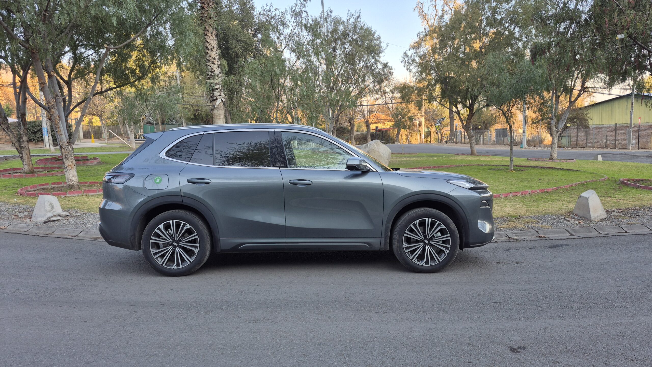 al volante del Geely EX5 EM-i Max+