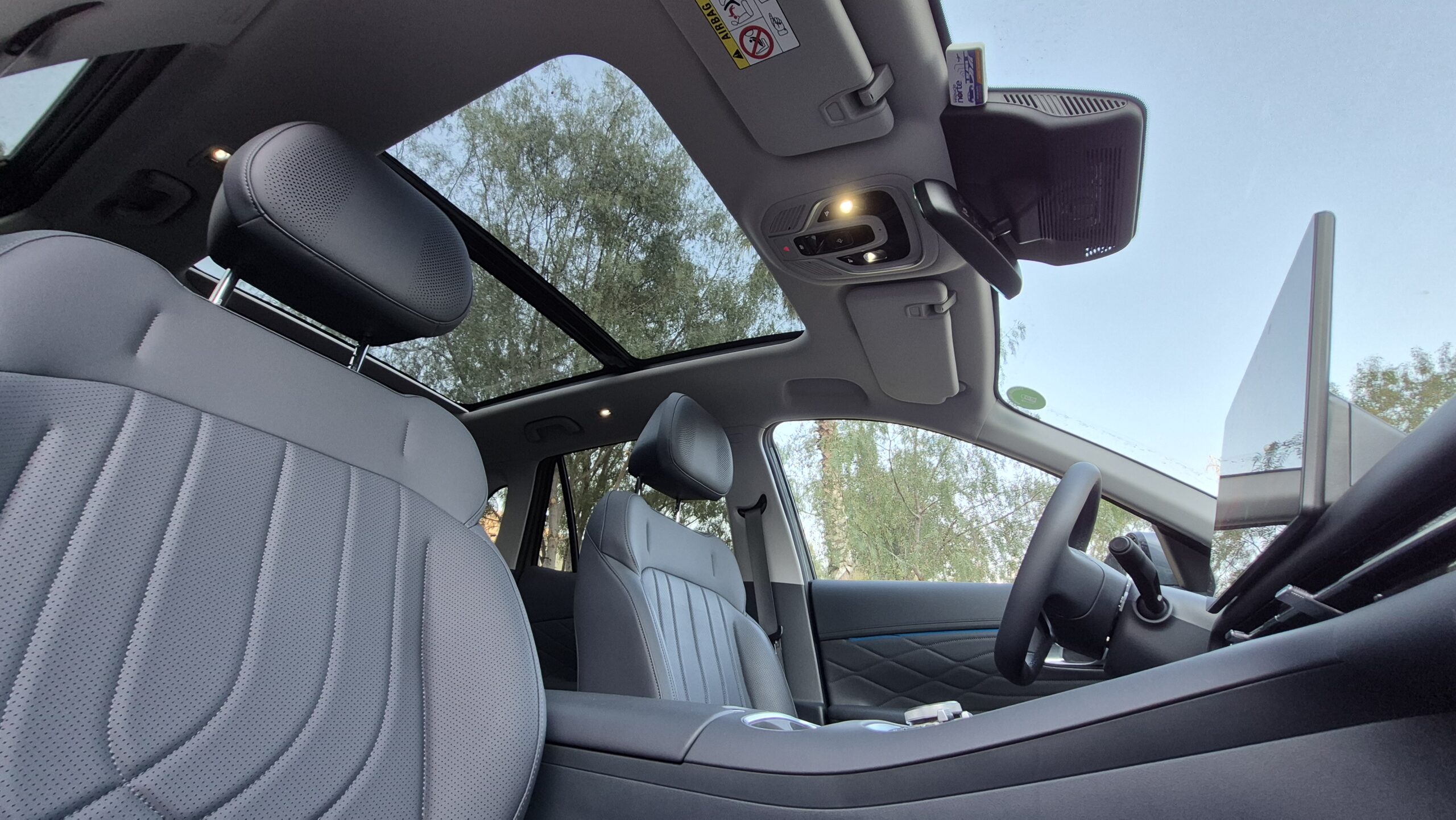 al volante del Geely EX5 EM-i Max+