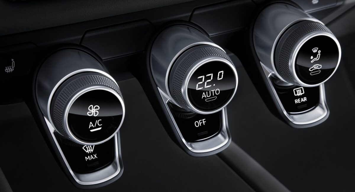 Audi vuelve a los controles físicos