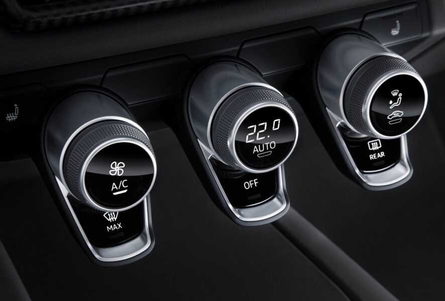 Audi vuelve a los controles físicos