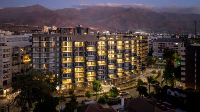 Somma Las Condes
