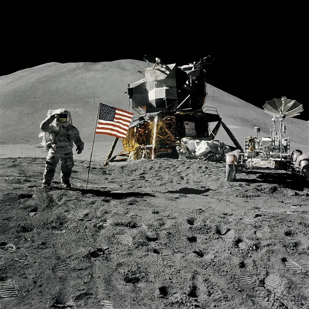 el primer auto en la Luna