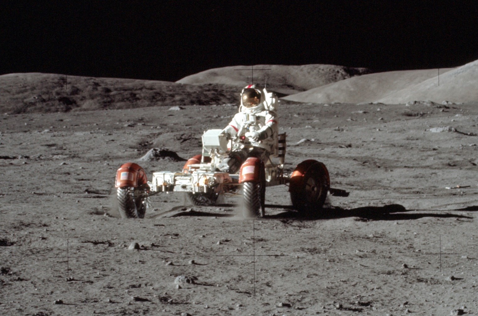 el primer auto en la Luna