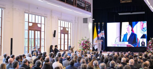 Nelson Vásquez para su segundo período PUCV.