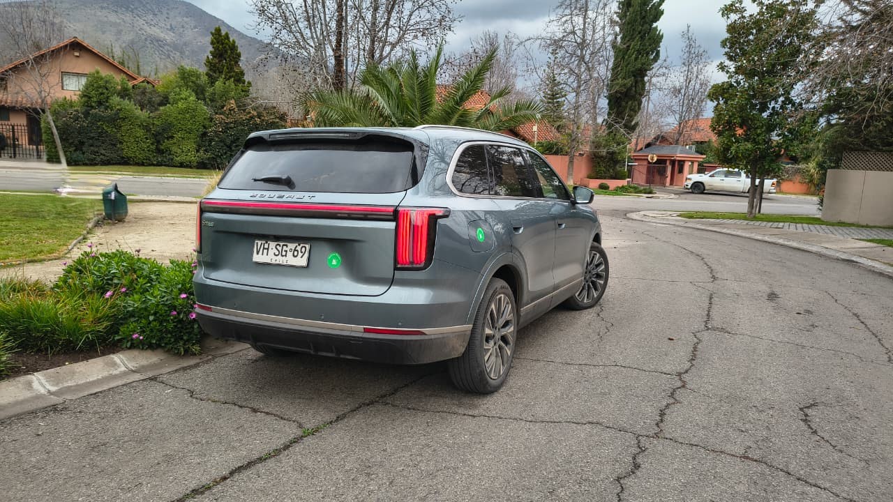 al volante del Soueast S08 PHEV