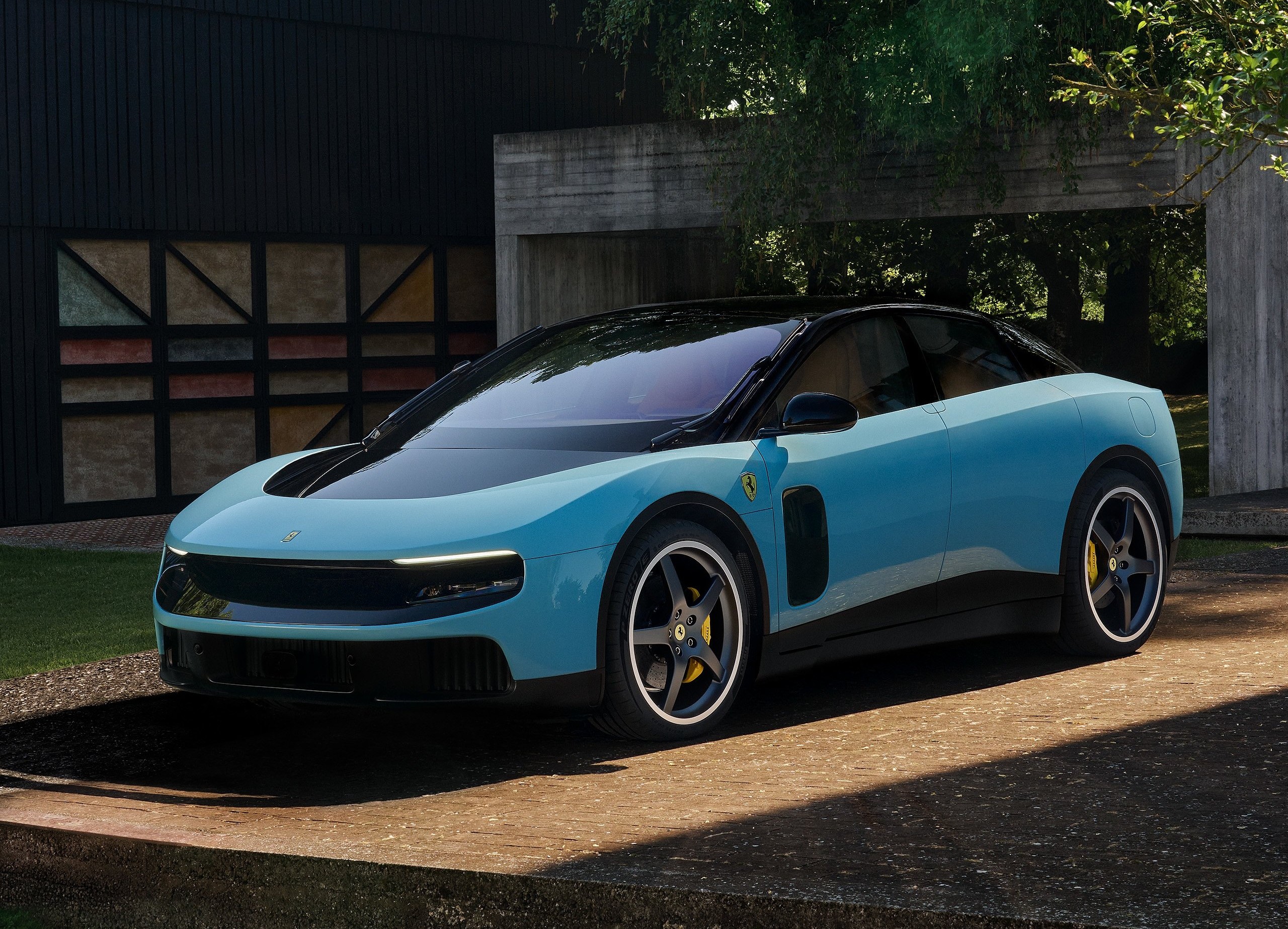 ventas del Luce eléctrico, Ferrari Luce en China, primer eléctrico de Ferrari, meta de ventas 2026 de Ferrari
