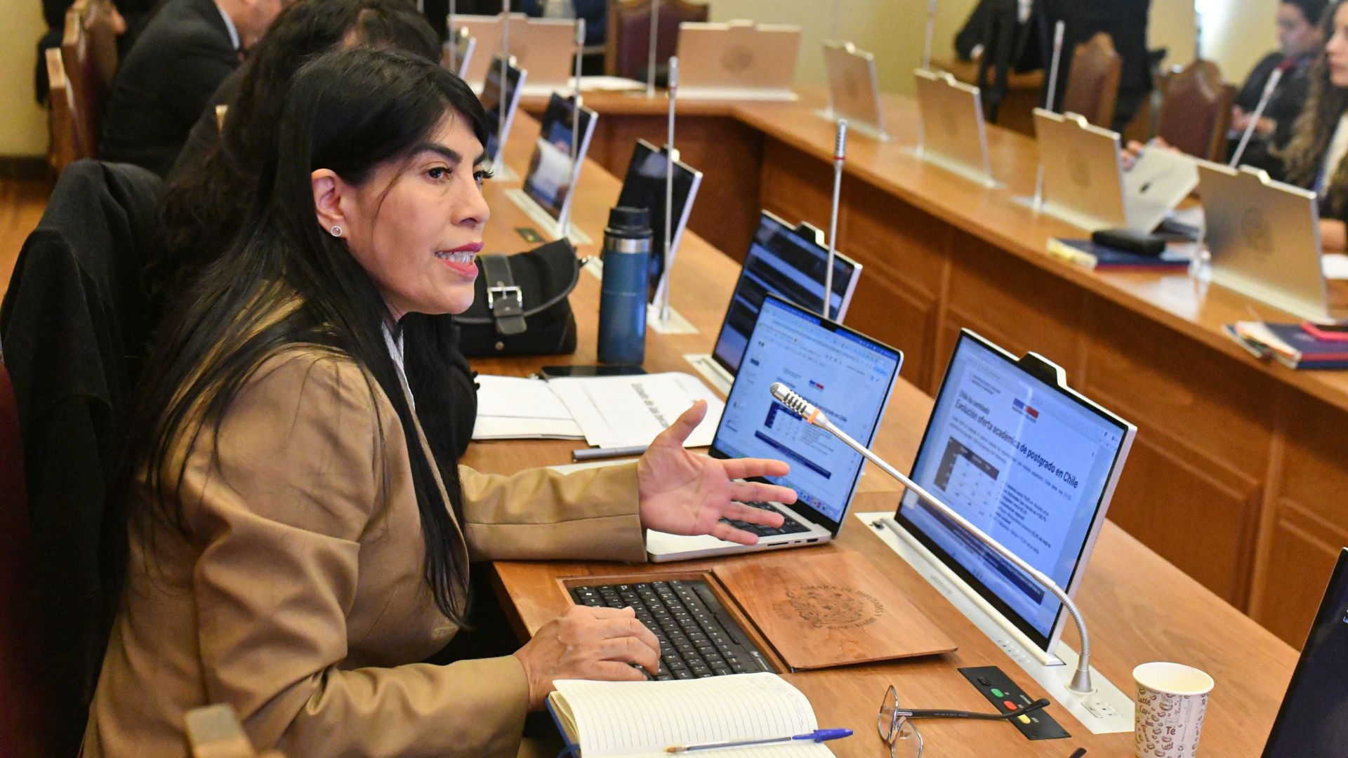Estado recupera solo el 7,3% de los fondos de Becas Chile incumplidas: deuda asciende a $92 mil millones