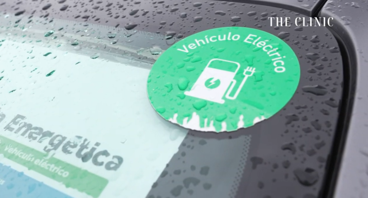 La nueva Etiqueta de Eficiencia Energética Vehicular permitirá comparar el consumo, rendimiento y emisiones de autos nuevos en Chile.