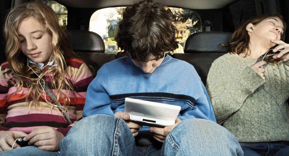 viajar con niños en auto