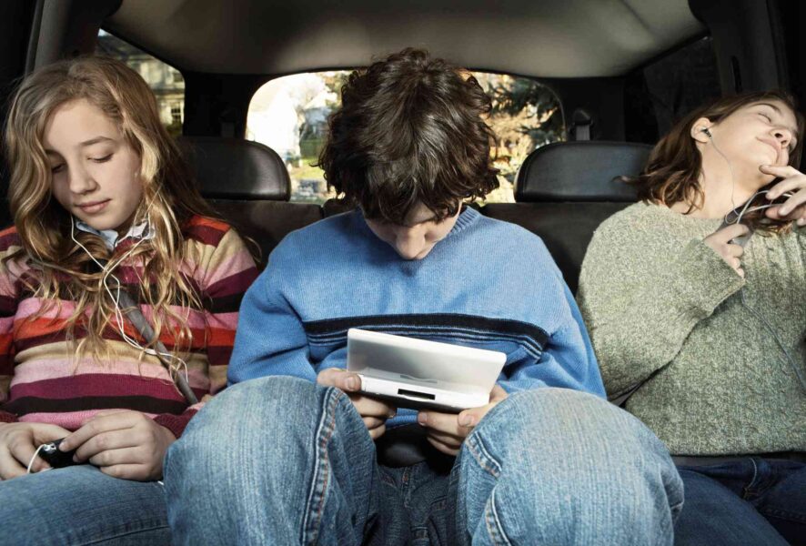 viajar con niños en auto