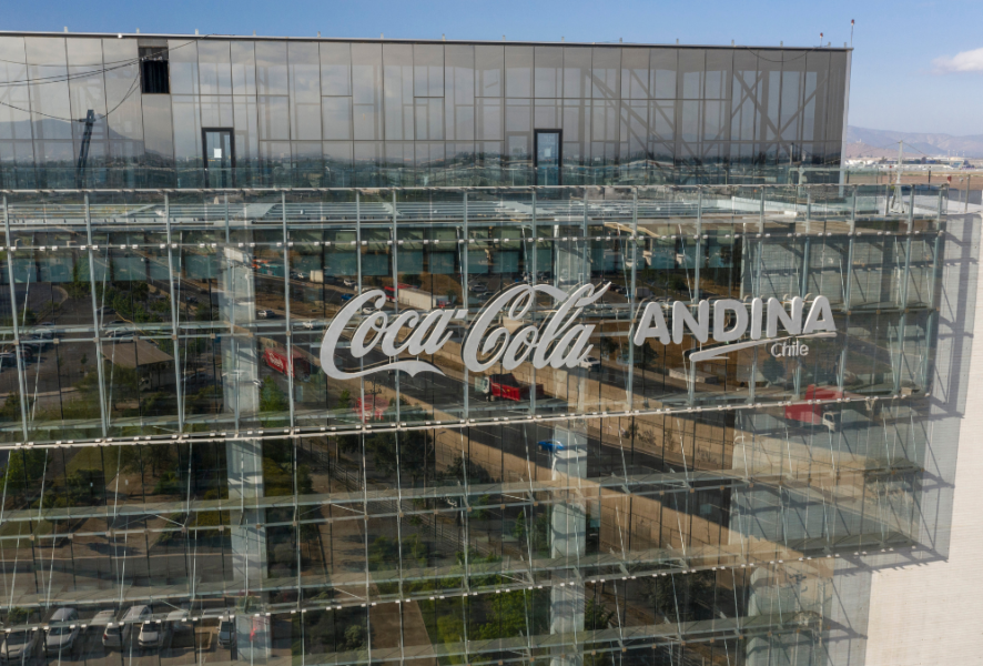 Edificio de Coca-Cola Andina, quienes darán el bono verde.