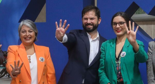 Jara, Boric y Vallejo